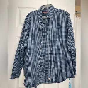 Vineyard Vines Button down. Murray Shirt